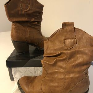 Brown slouch boots